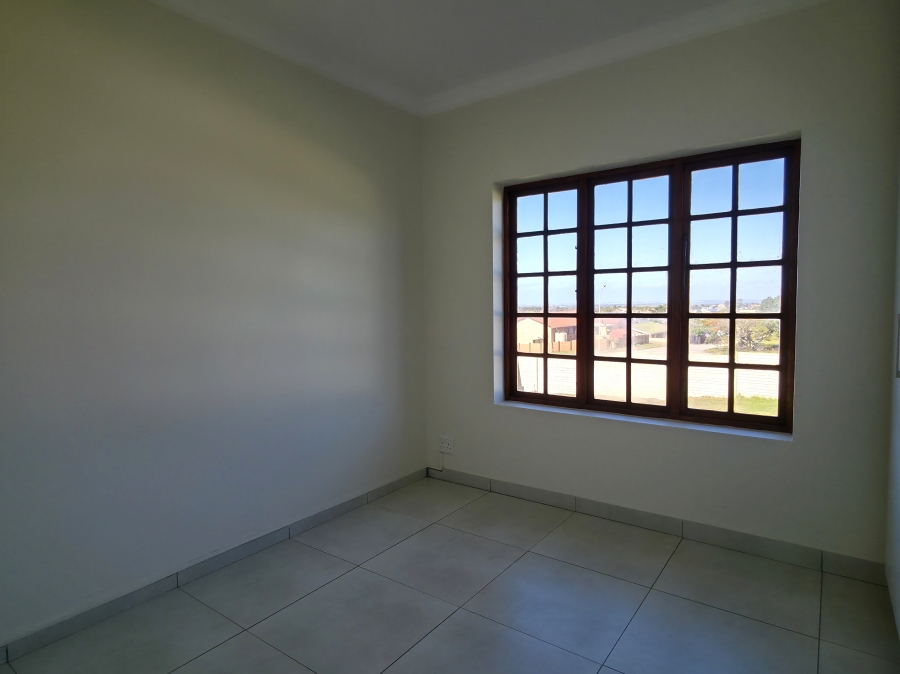 3 Bedroom Property for Sale in Wavecrest Eastern Cape